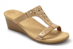 48maggie_Camel_20Patent_6fc4af5d-1f1f-42b0-9726-fc0c1a6be2f6_large